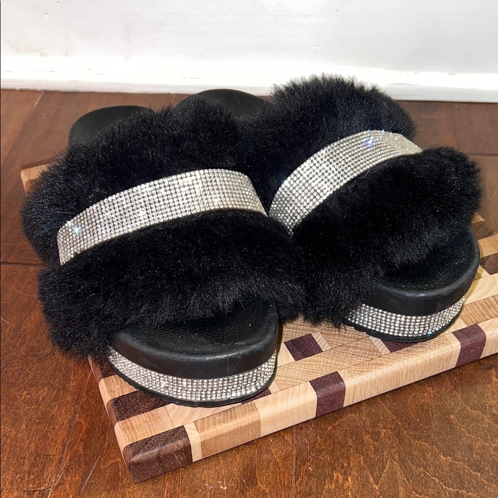 Black and Silver Women's Furry Slippers